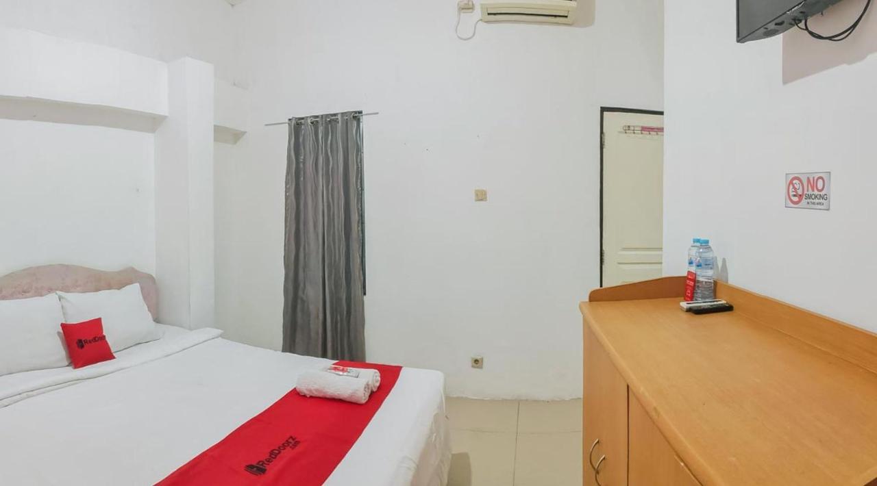 Hotel Reddoorz Syariah At Jemursari Surabaja Exteriér fotografie